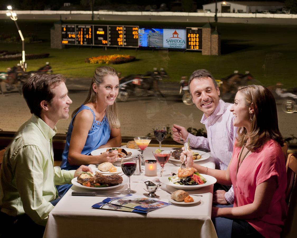 Saratoga Casino Hotel Σαρατόγκα Σπρινγκς Εξωτερικό φωτογραφία